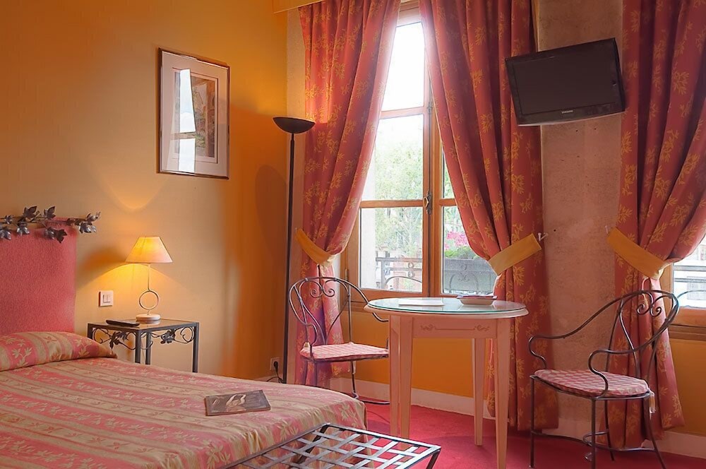 hotel les rives de notre dame