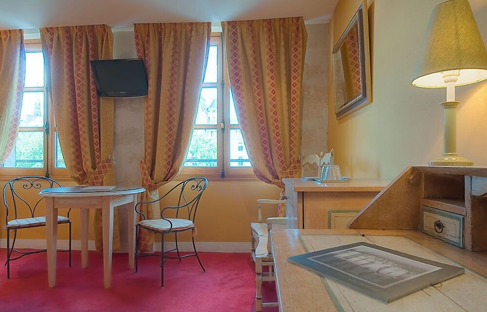 hotel les rives de notre dame