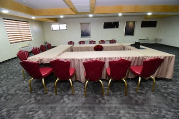 los cedros hotel inn