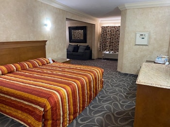 los cedros hotel inn