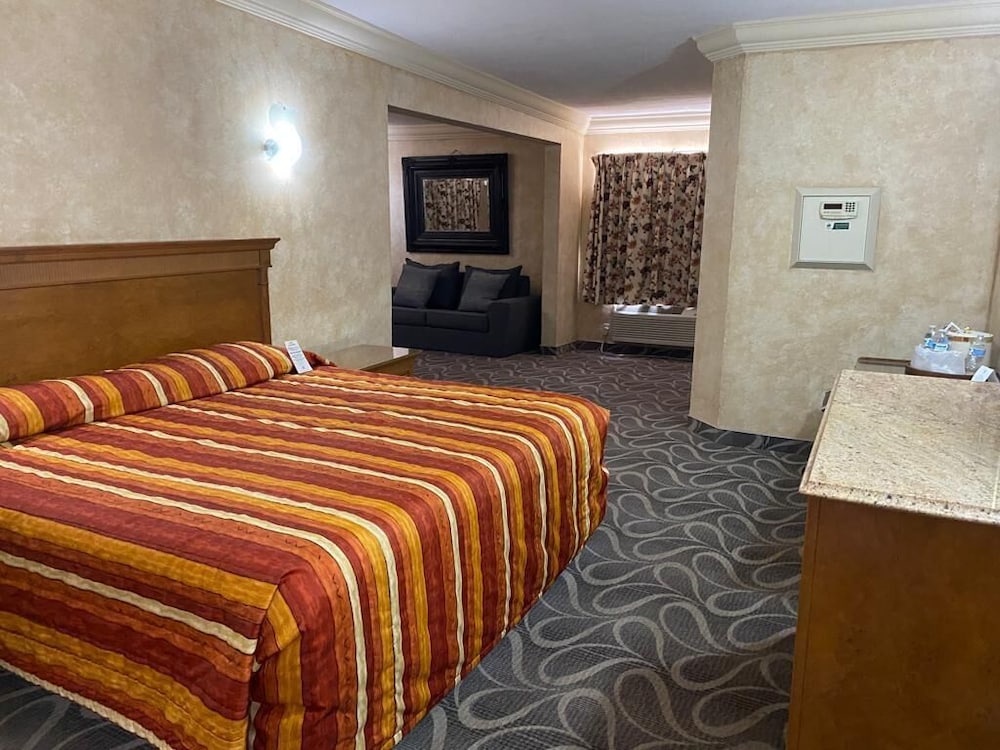 los cedros hotel inn