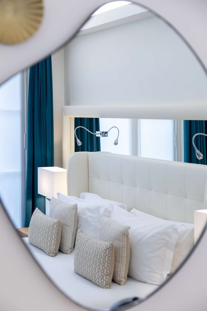 hotel camille paris gare de lyon tapestry collection by hilton