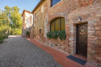 borgo san lorenzo a linari