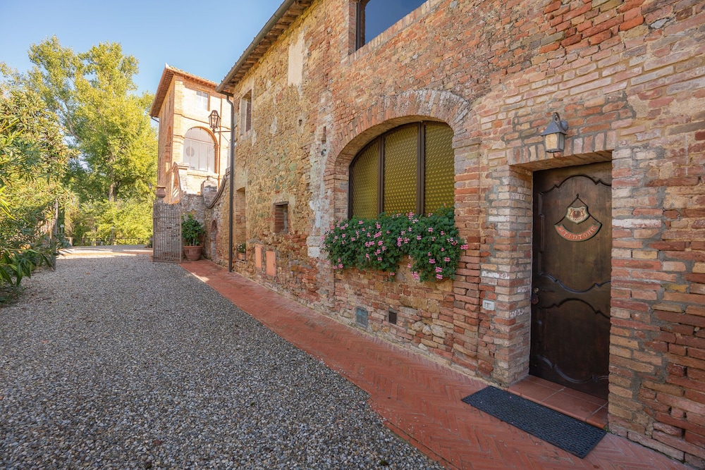 borgo san lorenzo a linari