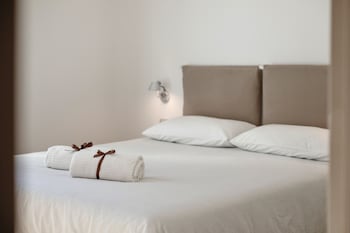 welive trapani luxury apartments and pool