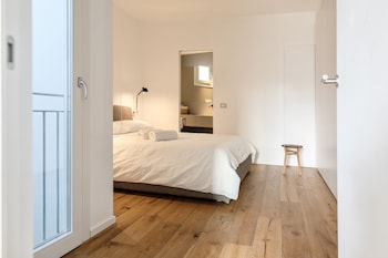 welive trapani luxury apartments and pool