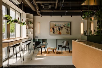 plantonia aparthotel