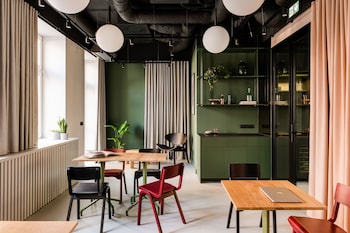 plantonia aparthotel