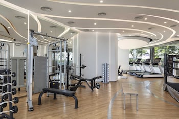 oakwood suites tiwanon bangkok