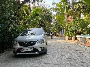 song tra hotel by zuzu