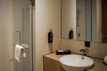 dresort at downtown east