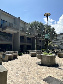 dresort at downtown east