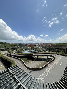 dresort at downtown east