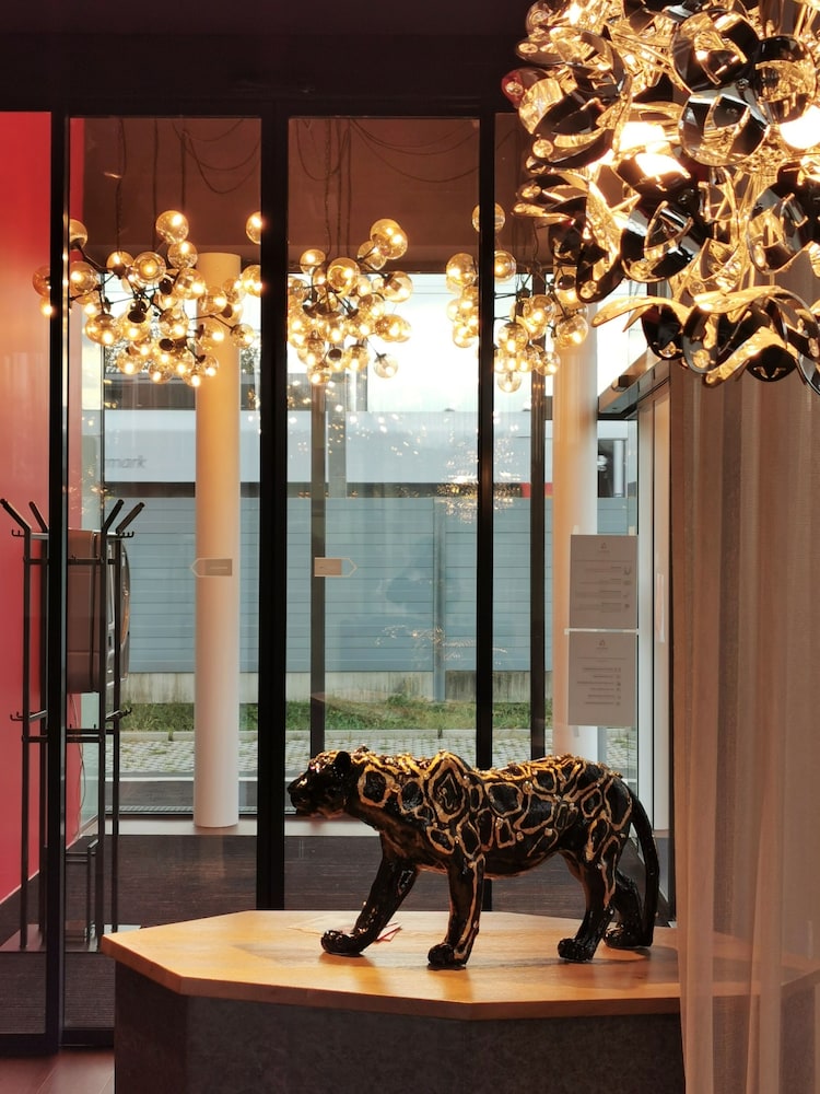 amedia express graz airport a trademark by wyndham