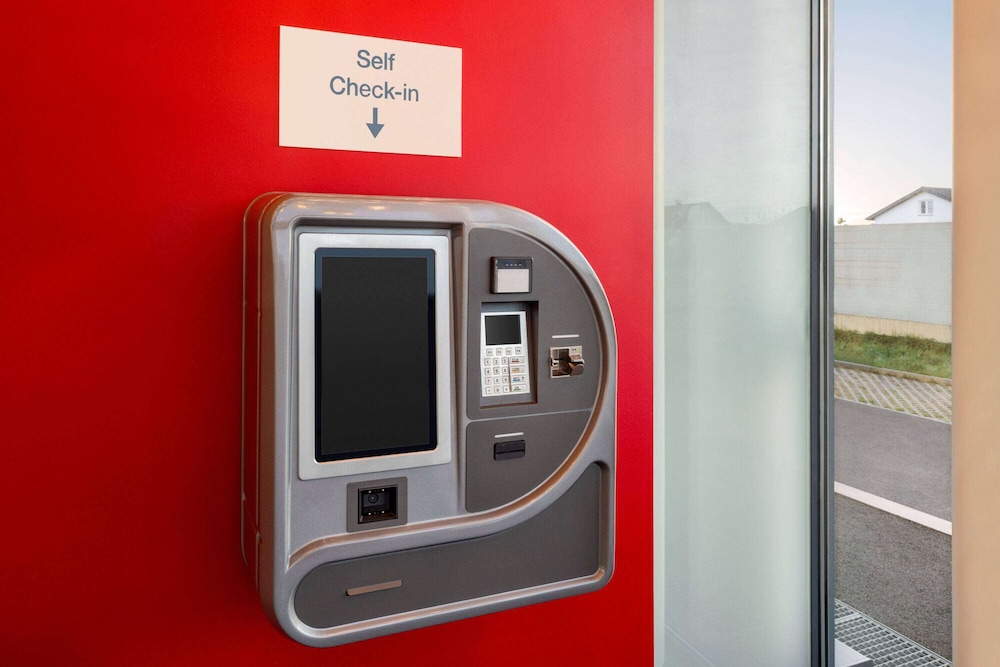 amedia express graz airport a trademark by wyndham