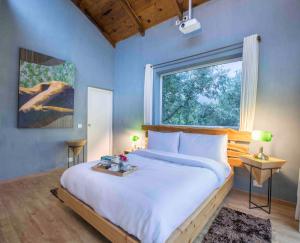 seclude ramgarh cliffs edge
