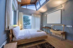 seclude ramgarh cliffs edge