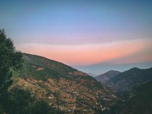 seclude ramgarh cliffs edge