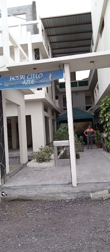 hostal cielo azul