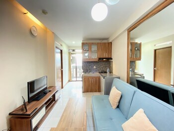 nice 2br apartment at gateway ahmad yani cicadas