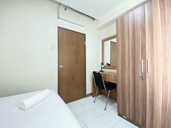 nice 2br apartment at gateway ahmad yani cicadas