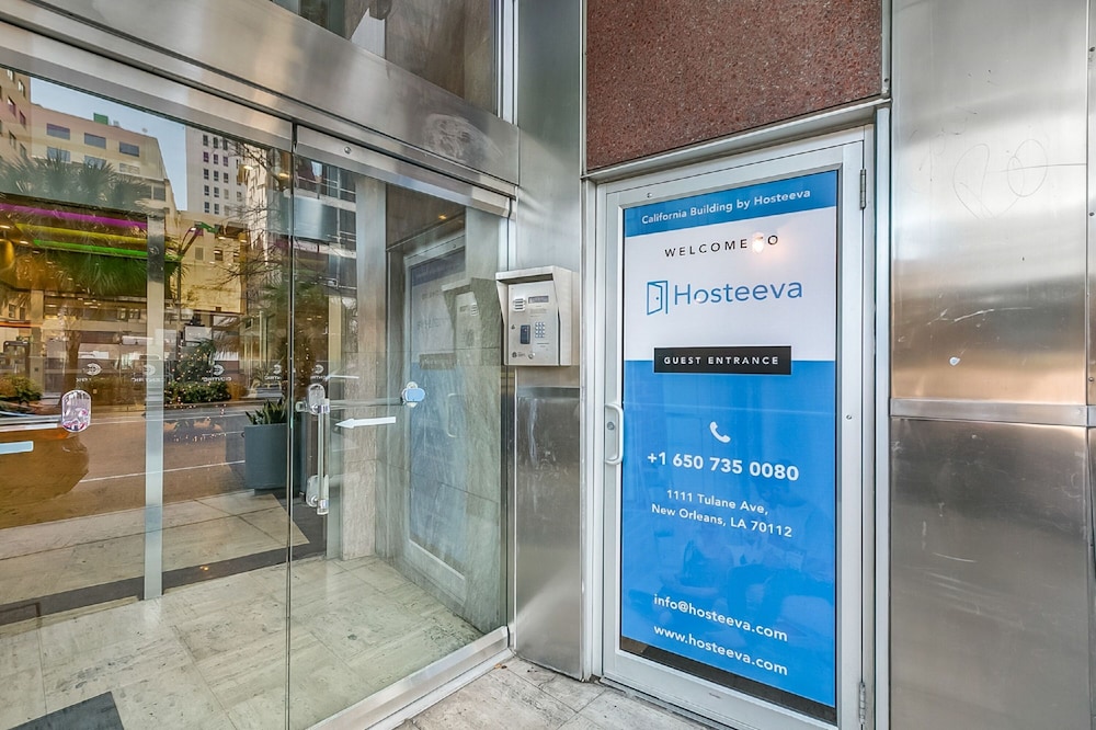 spacious modern condo near french quarter