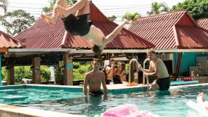 bodega hostel koh phangan