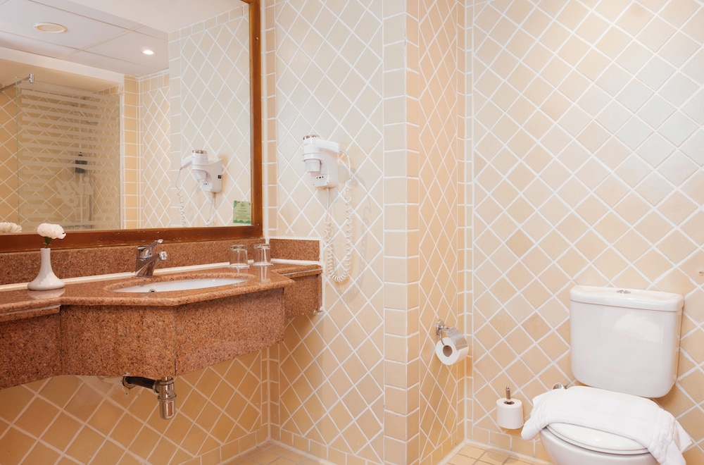 ivy cyrene island resort