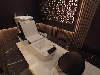 ivy cyrene island resort