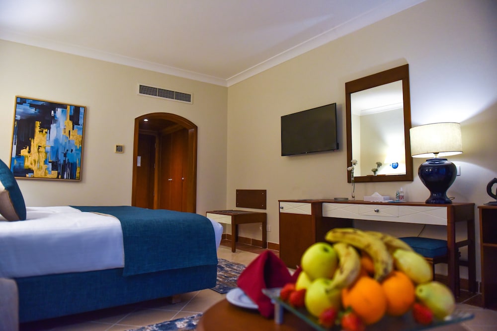 ivy cyrene island resort