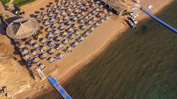 ivy cyrene island resort