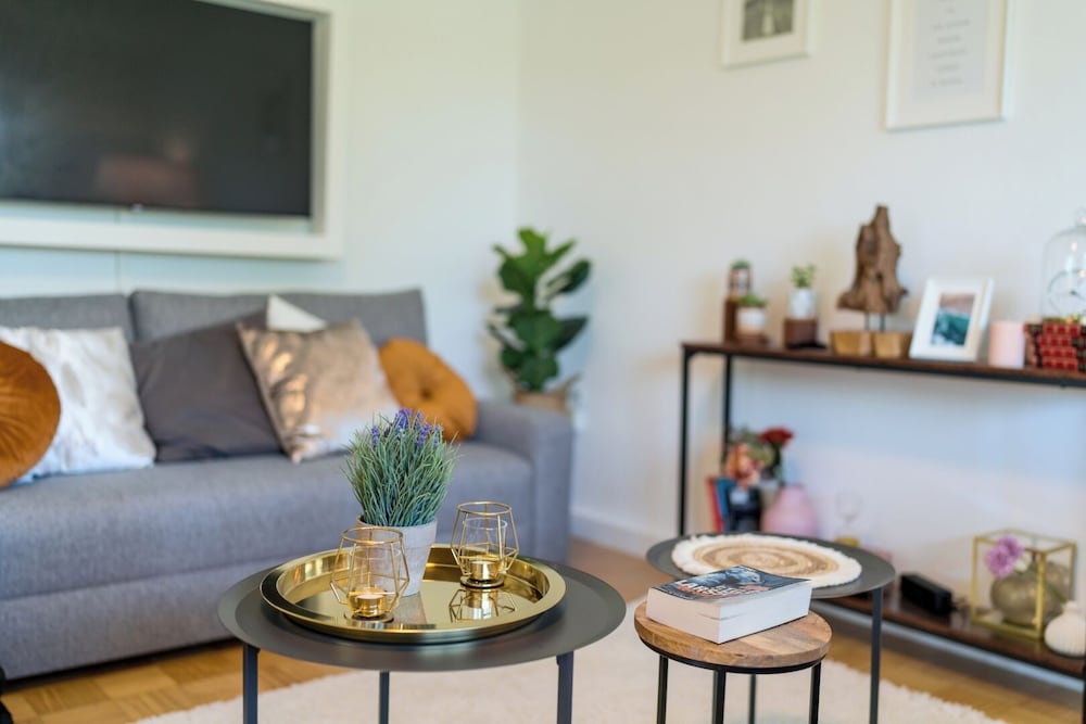 2og links 70m2 2 zimmer wohnung