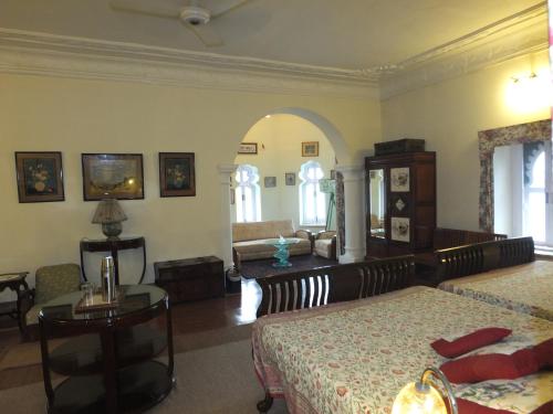 udai bilas palace