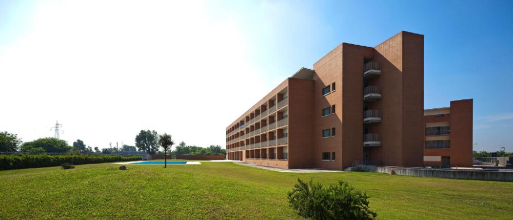 inn naples airport