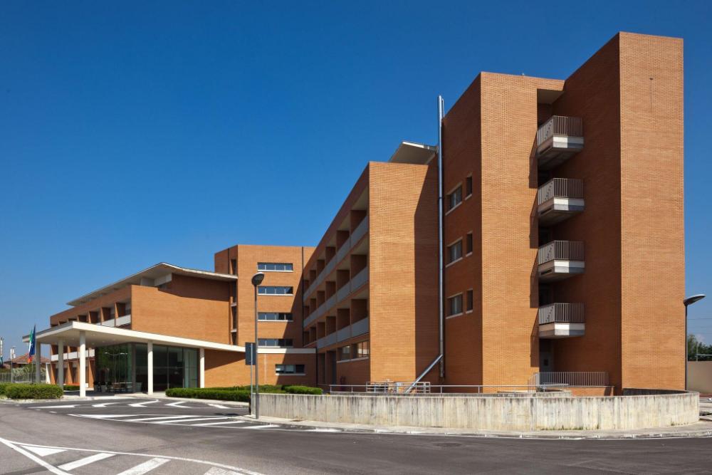 inn naples airport