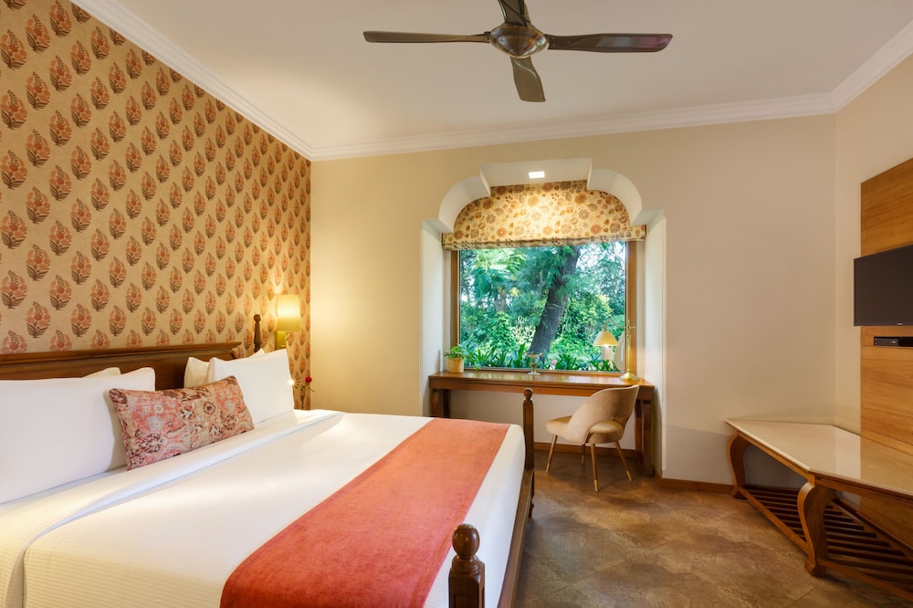 heritage village resort and spa manesar