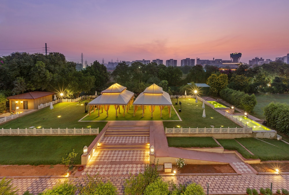 heritage village resort and spa manesar
