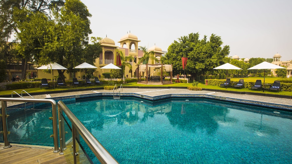 heritage village resort and spa manesar