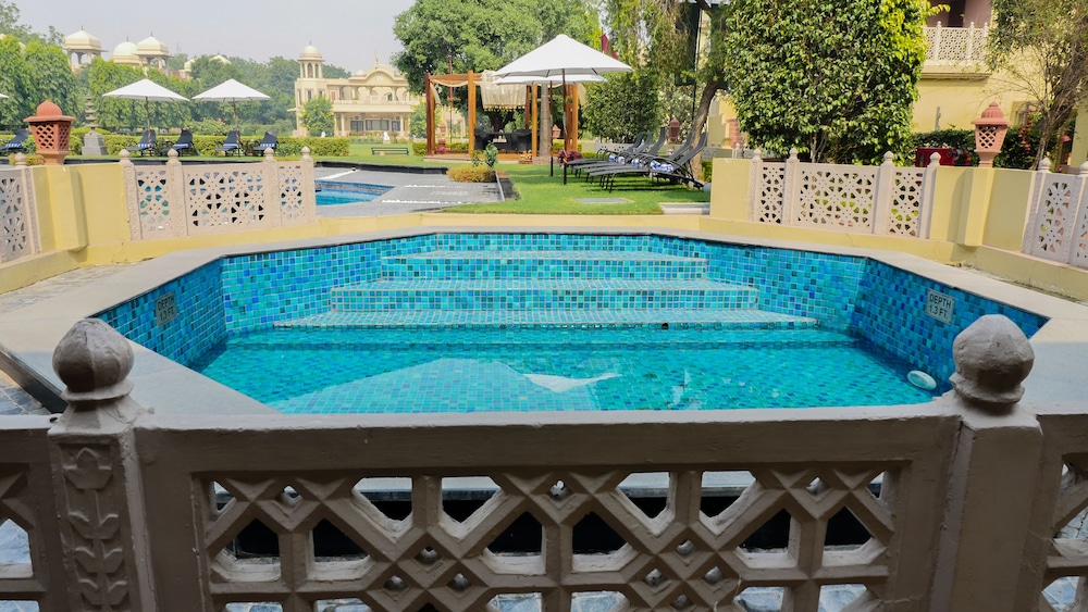 heritage village resort and spa manesar
