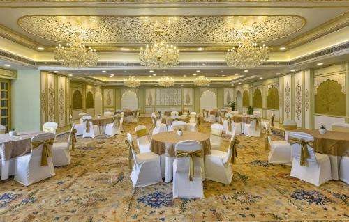 heritage village resort and spa manesar
