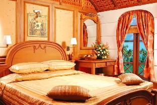 sterling house boat lake palace alleppey