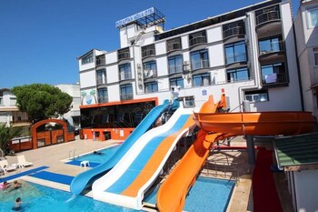 ozkaptan aqua park otel