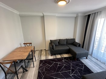 home life residence hotel