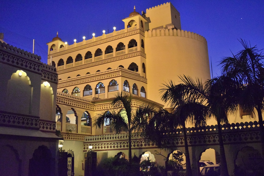 hotel fort chandragupt jaipur