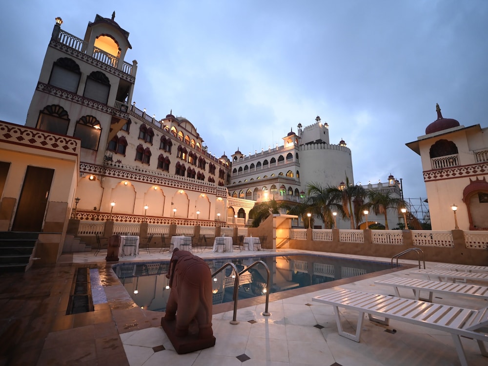 hotel fort chandragupt jaipur