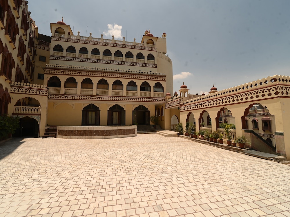 hotel fort chandragupt jaipur