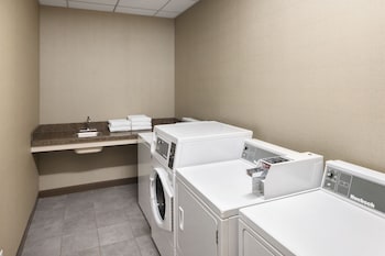 fairfield inn and suites west kelowna