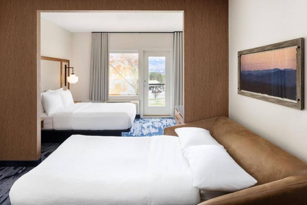 fairfield inn and suites west kelowna