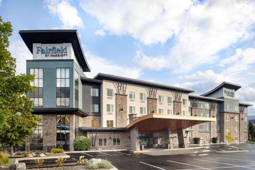 fairfield inn and suites west kelowna