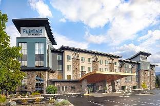 fairfield inn and suites west kelowna
